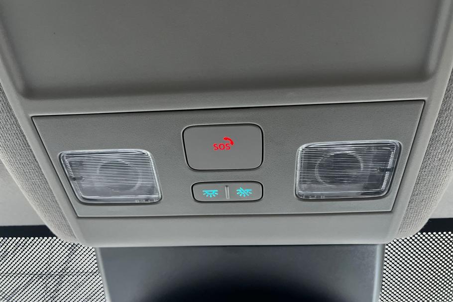 Used Ford TRANSIT CUSTOM YO25URE 38