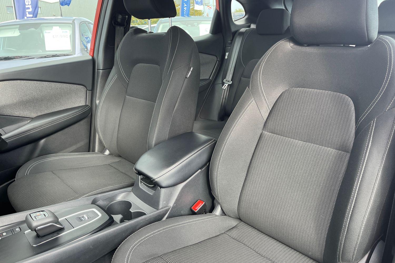 Nissan QASHQAI Photo 18