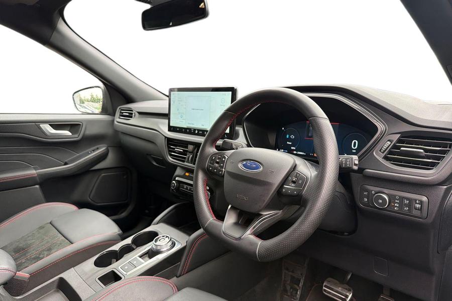 Ford Kuga Photo autoimg-4b74577612952e9af9eb3c97cbd46e60fa9632e0.jpg
