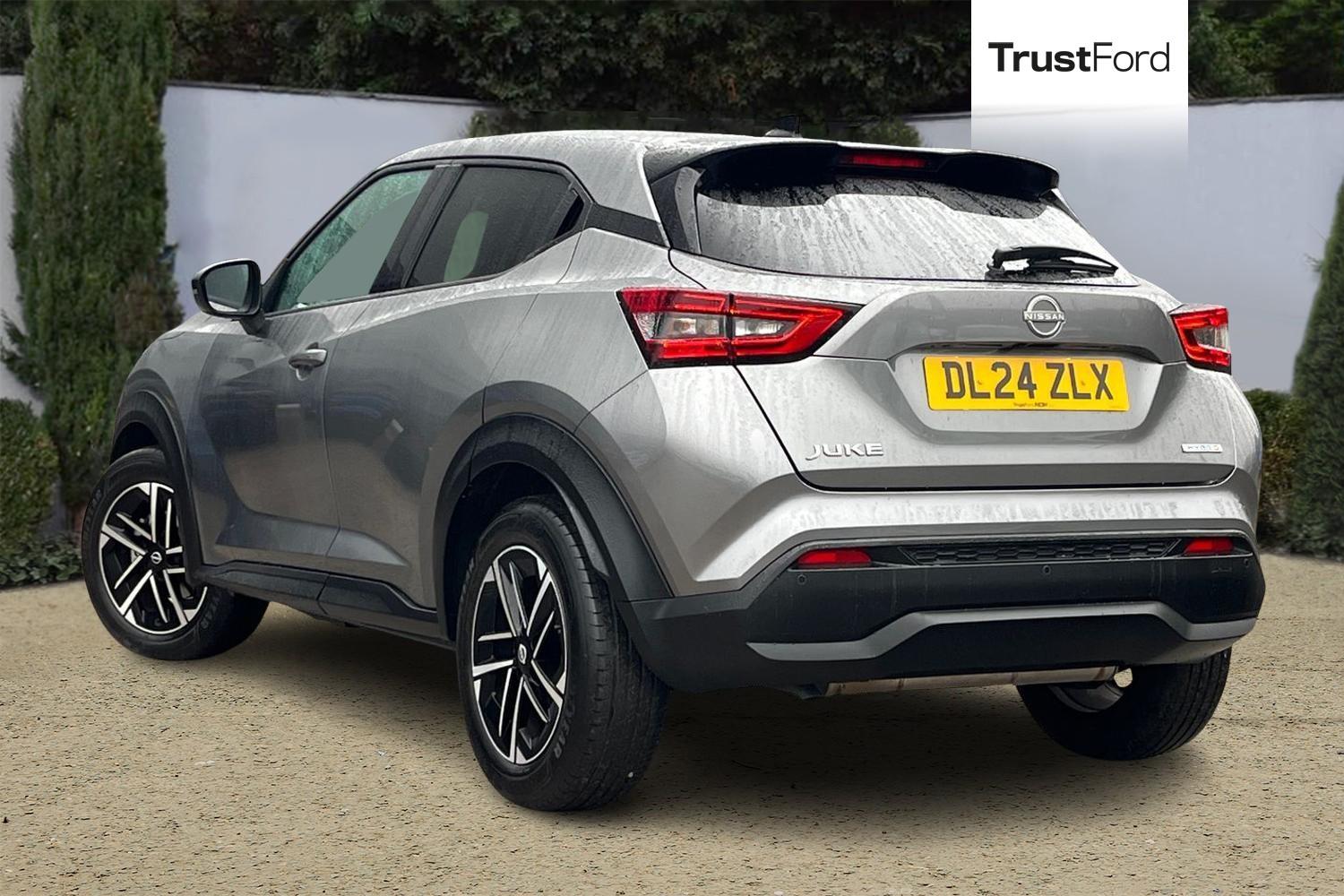 Nissan JUKE Photo 1