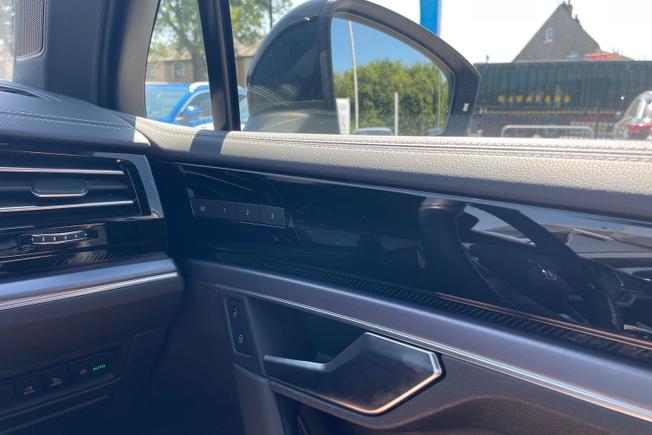 VOLKSWAGEN Touareg Photo 42