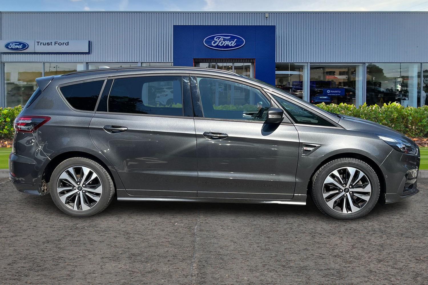 Ford S-MAX Photo 2