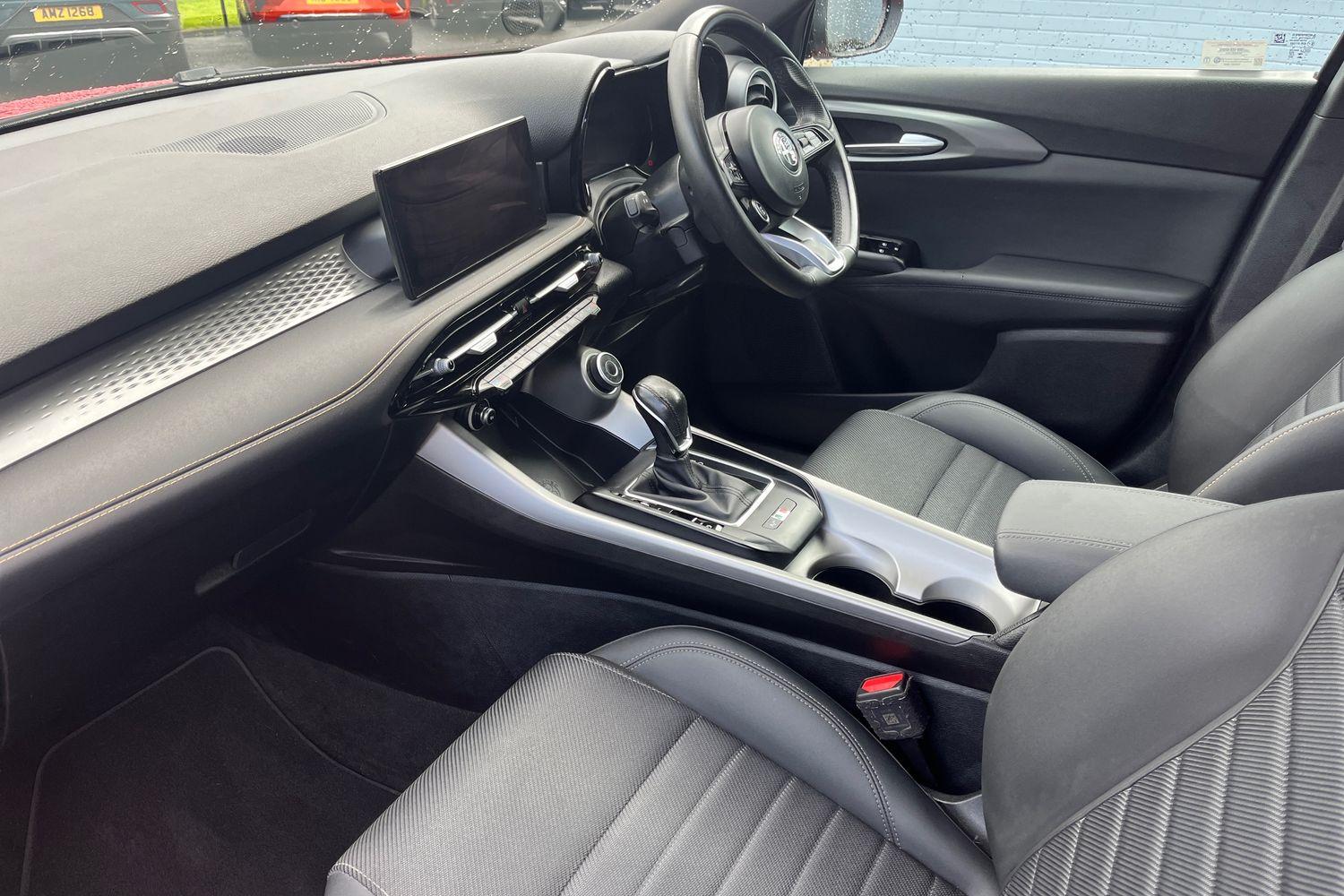 Alfa Romeo TONALE Photo 17