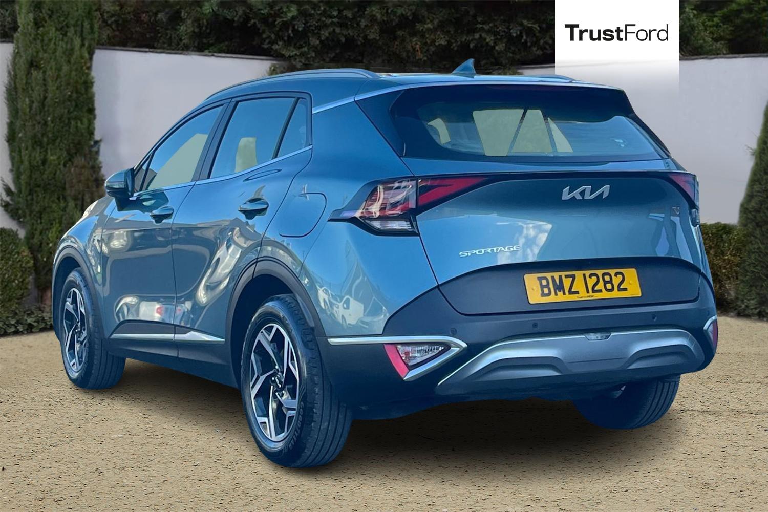 Kia SPORTAGE Photo 1