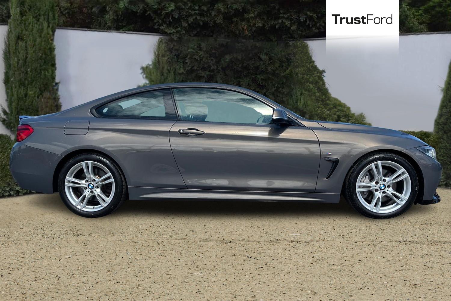 BMW 4 Series Photo 2
