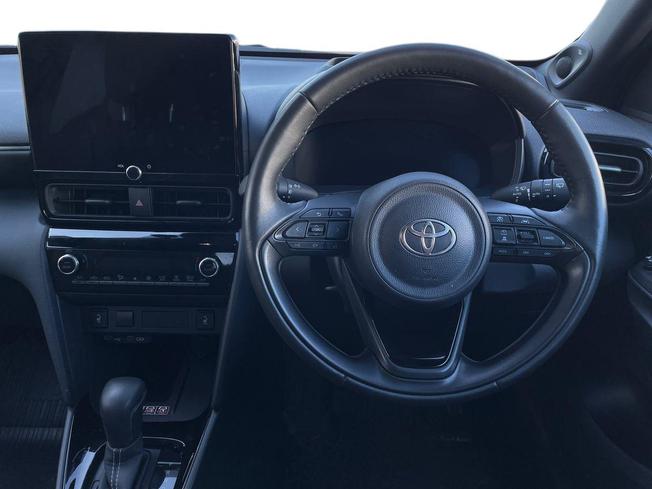 TOYOTA Yaris Cross Photo 11