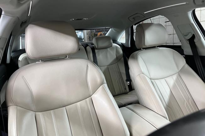 Audi A8 Photo 26