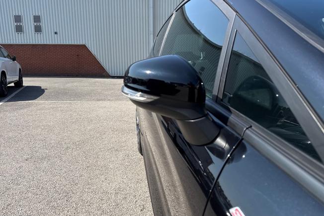 FORD Fiesta Photo 20
