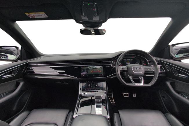 AUDI Q8 Photo 10