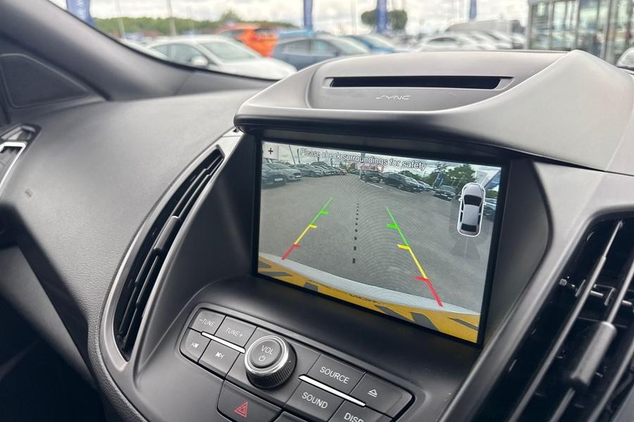 Ford KUGA Photo autoimg-4b95e4d2cfce08965555a85a231d5d25d0ff711f.jpg
