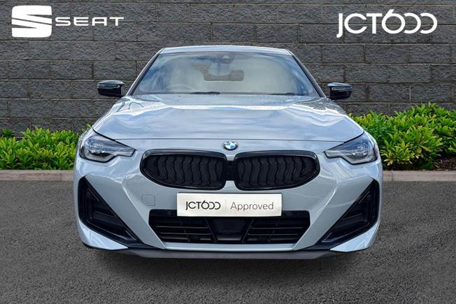 BMW 2 Series Photo 8