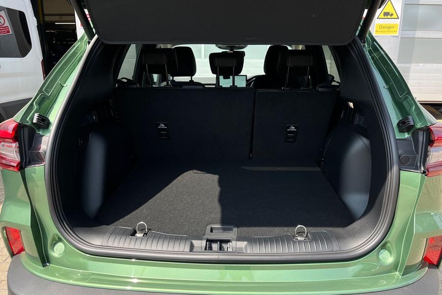 Ford Kuga Photo autoimg-4b9fcc9038bbce0ddf1f5e07dff20e8df6bf7542.jpg
