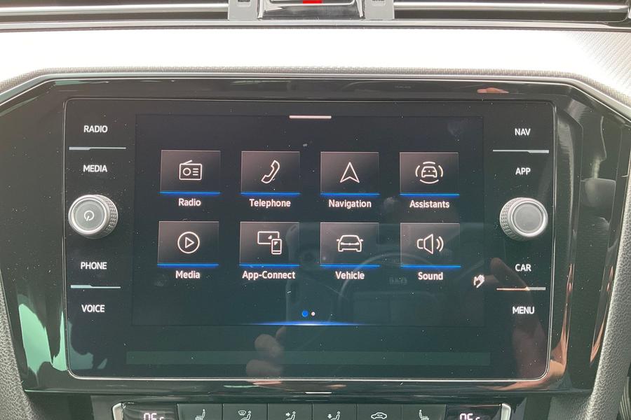 Volkswagen PASSAT Photo autoimg-4ba78b82efe3488b78fa80287da532937b7b6454.jpg