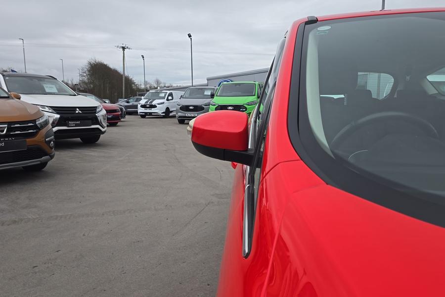 Ford C-MAX Photo autoimg-4ba9028dd50eb7b3ed0bb4cc0a71917827e7ed5c.jpg