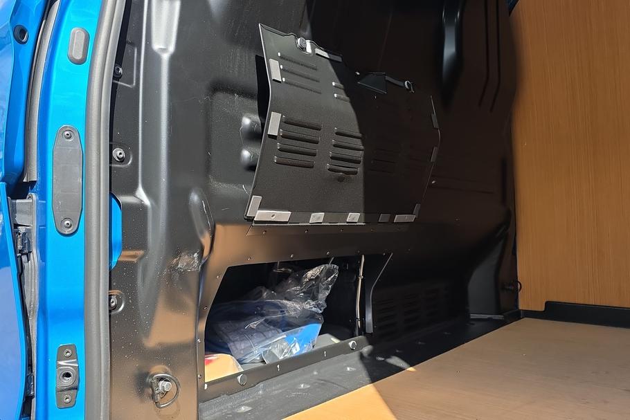 Used FORD TRANSIT CUSTOM WP75URZ 26