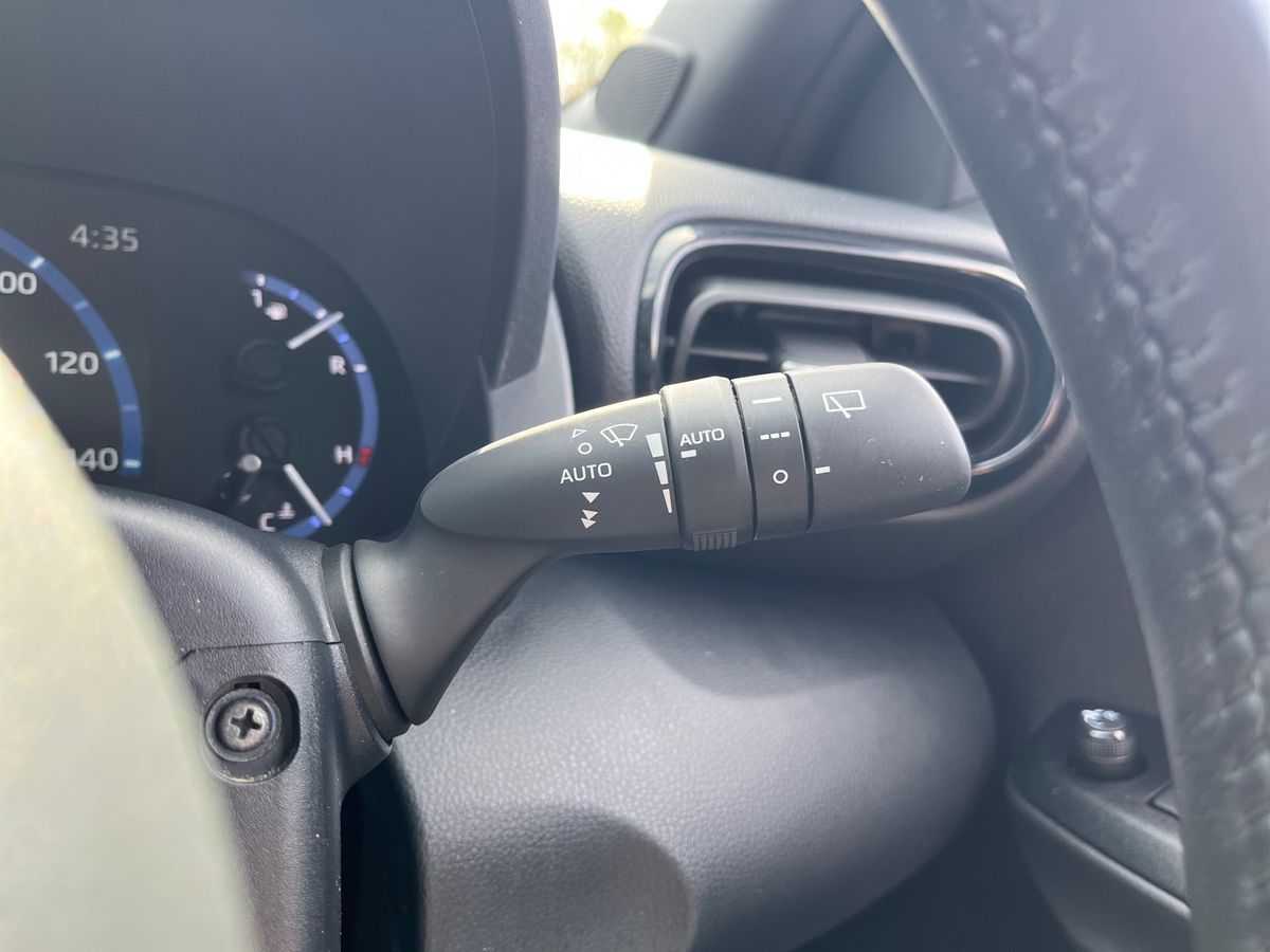 Toyota Yaris Cross Photo 38