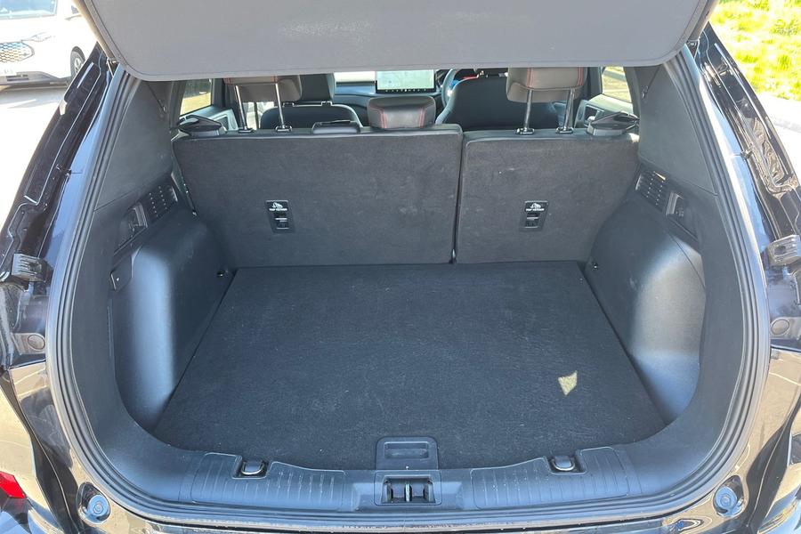 Ford KUGA Photo autoimg-4bab0d104d7015648b578ffc16d857df6ca8b352.jpg
