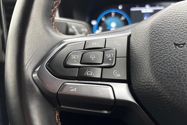 VOLKSWAGEN Amarok Photo 16
