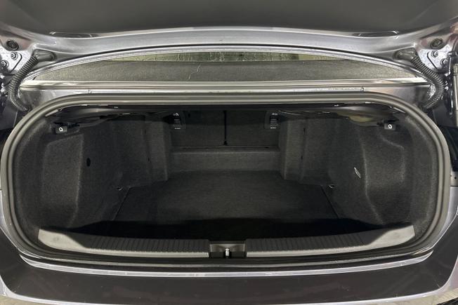 Volkswagen T-Roc Photo 12