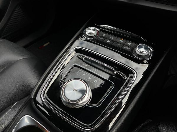 MG MG5 Photo autoimg-4bb4561c56a7f841ed121c35ab26cff84db19f21.jpg