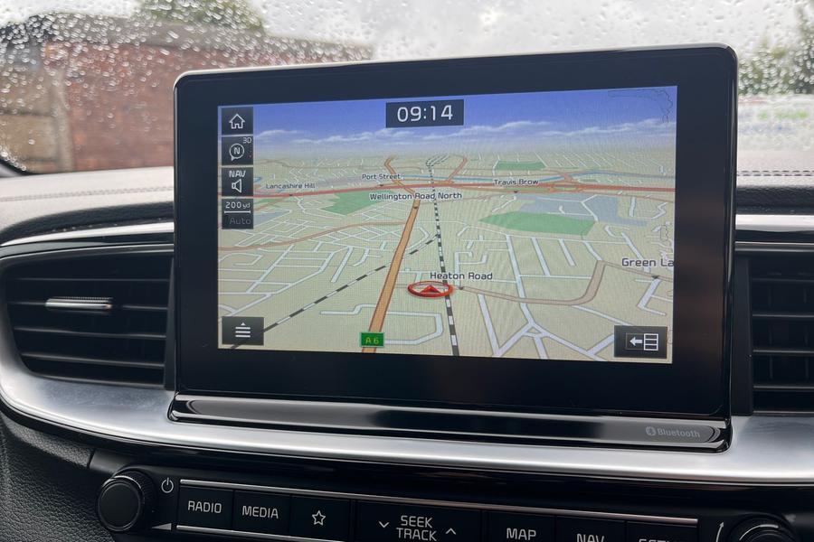 Kia CEED Photo autoimg-4bb48b5234cd254b80e84cb4c522a09f5eee9848.jpg