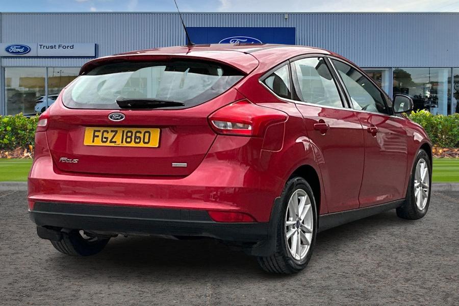 Ford Focus Photo autoimg-4bb508214f74528cc1b18c41fc54659ce8a51378.jpg