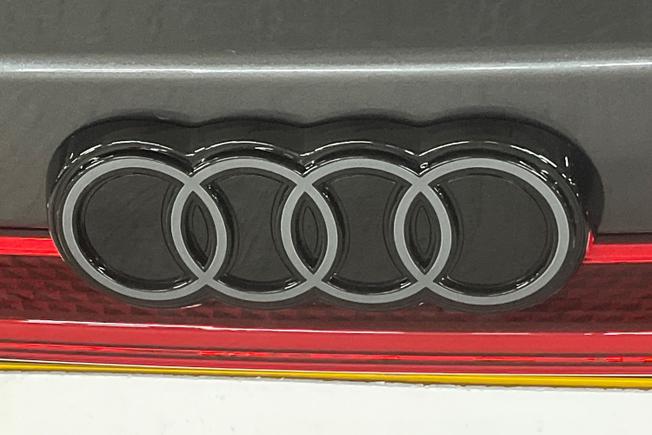 AUDI A6 Photo 34