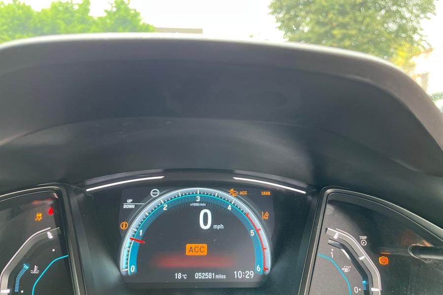 Honda CIVIC Photo autoimg-4bb8fe9caf1389d24603718ce1944db0ff9728c2.jpg