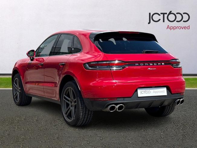 PORSCHE Macan Photo 3