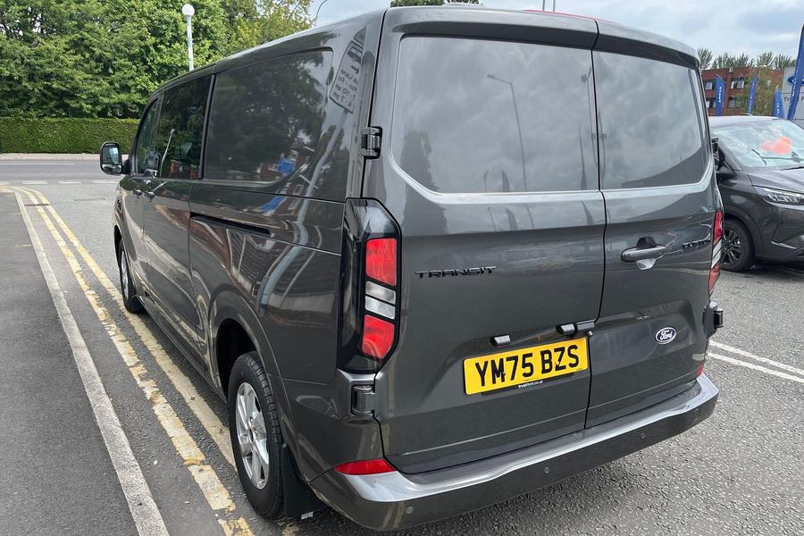 Ford TRANSIT CUSTOM Photo autoimg-4bba036251ed729ed4dc1ab348bb65b72add6db9.jpg