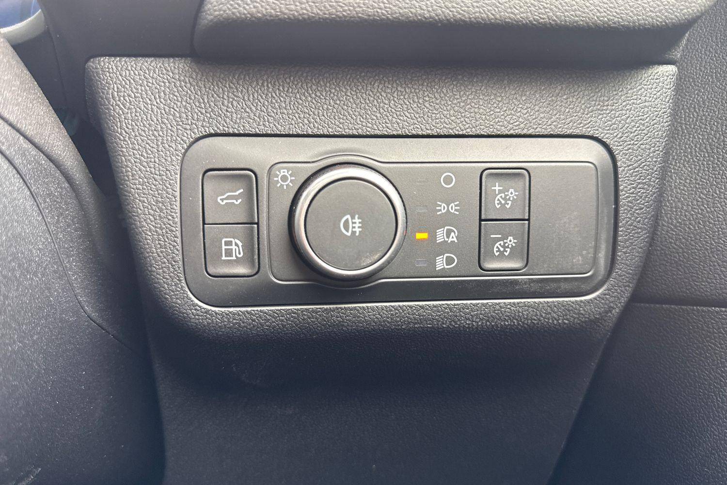 Ford KUGA Photo 33