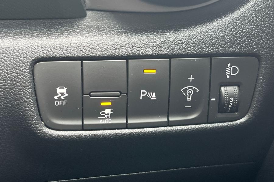 Hyundai KONA Photo autoimg-4bbf071aaf486483e20f697da18b2835532ea9c9.jpg