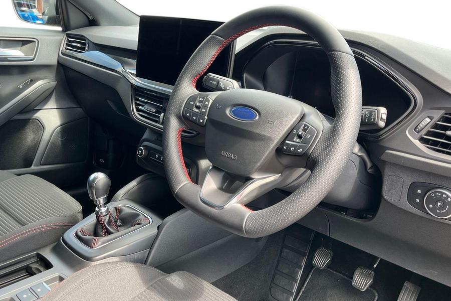 Ford FOCUS Photo autoimg-4bc478f6d545875ed51fbddfc577c7c9044b0896.jpg
