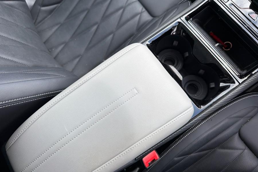 Ford Explorer Photo autoimg-4bc774628fc866902d01e2abbc3c4e41617b6ebd.jpg