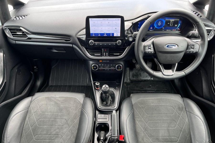 Ford FIESTA Photo autoimg-4bc838038b05e588e7c8e580989e8765c50d67c0.jpg
