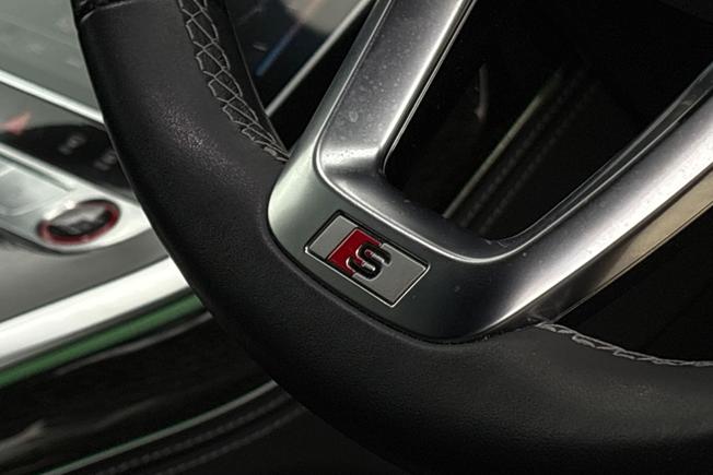 AUDI Sq8 Photo 25
