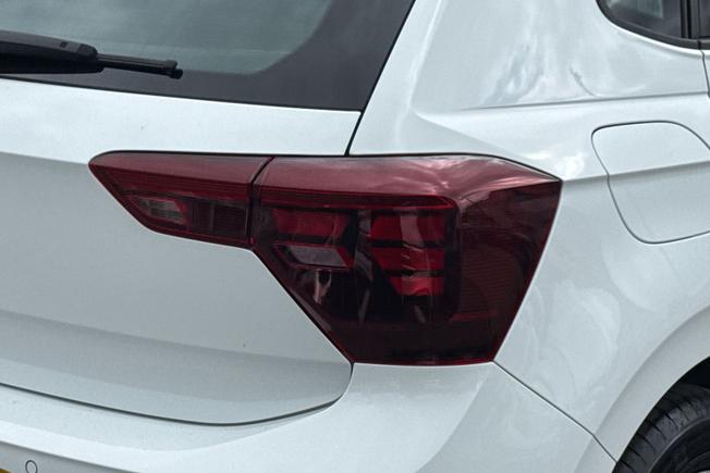 VOLKSWAGEN Polo Photo 18