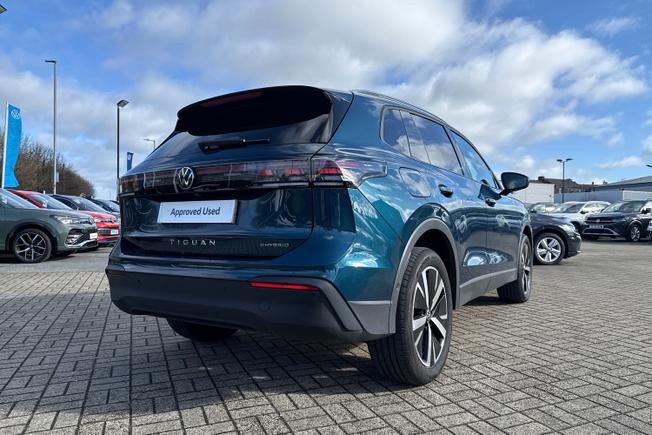 VOLKSWAGEN Tiguan Photo 23