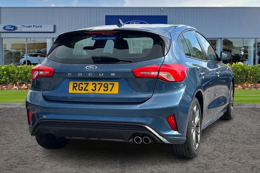 Ford FOCUS Photo autoimg-4bcbd684726a0cb31ebb7f3dc93159c6ab2b75a3.jpg