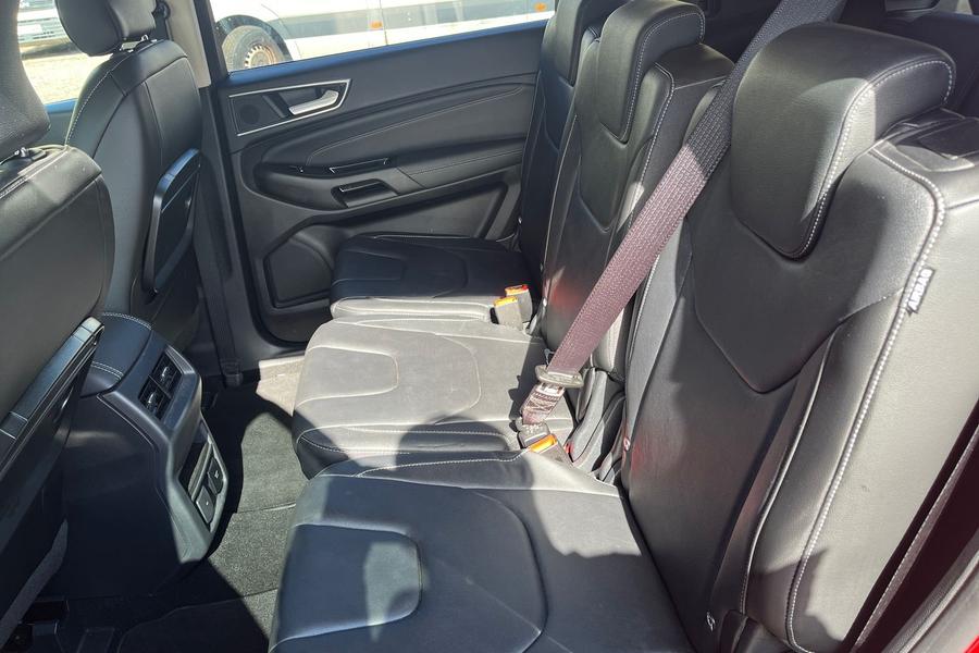 Ford S-MAX Photo autoimg-4bcfb3b163313e55eb406fa74c40de2286c76a3c.jpg