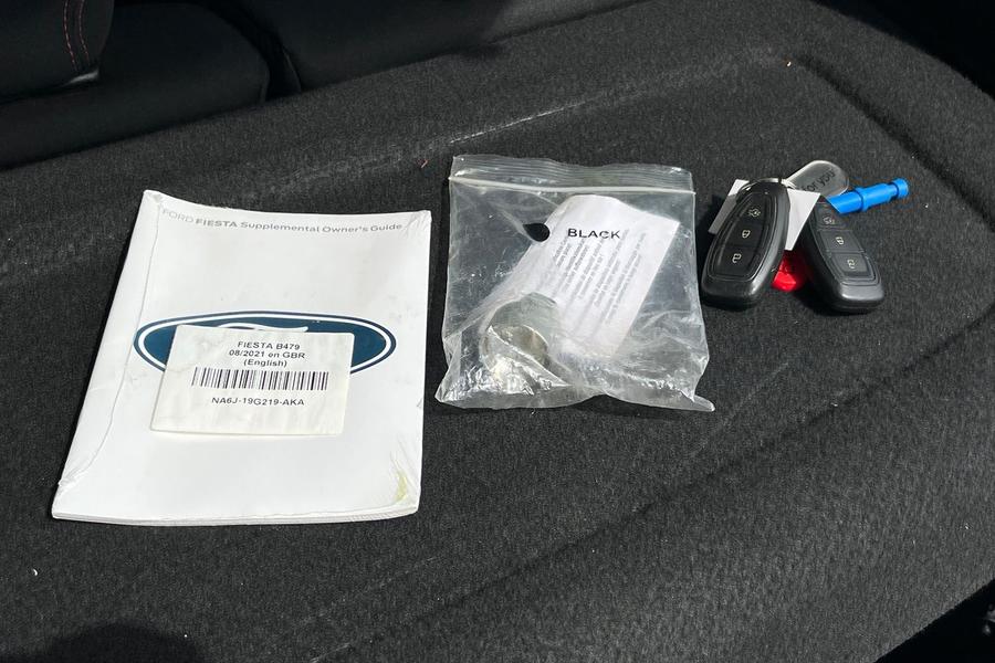 Ford FIESTA Photo autoimg-4bd27a3eb5d1ef7ae3f1192bb589467bcc94c9d8.jpg