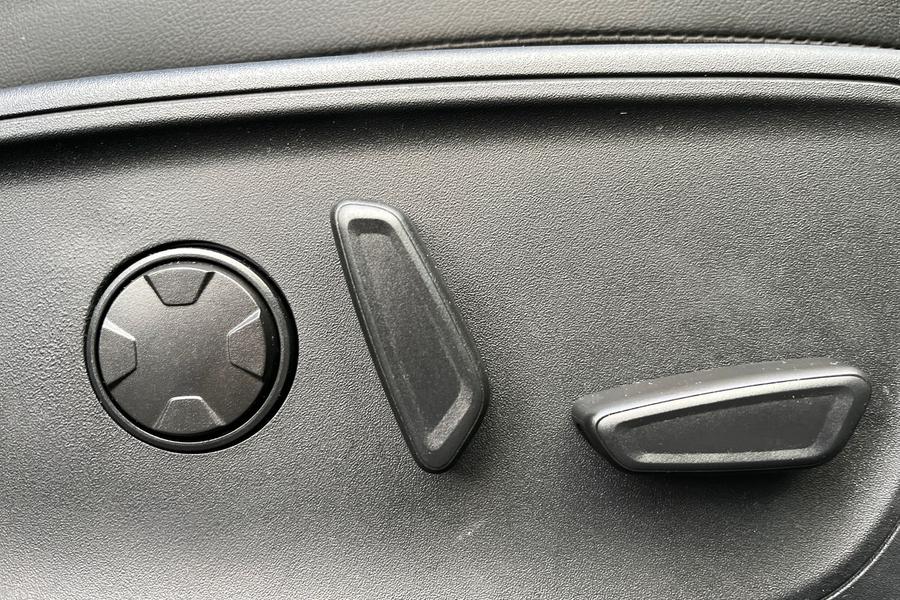 Ford KUGA Photo autoimg-4bd2b7ed90a583f1be7886c82e8d2167c8fa71dd.jpg