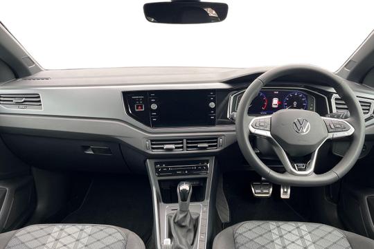 Volkswagen Polo Photo autoimg-4bd94244d3185c238f89d9e795d126d60035f09f.jpg
