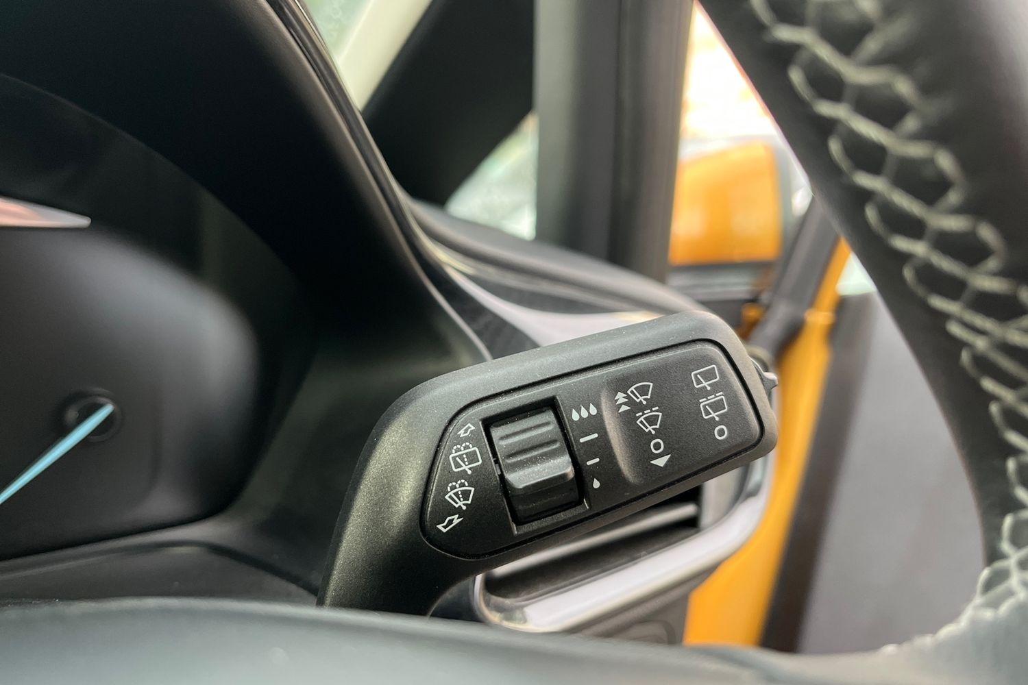 Ford FIESTA Photo 14