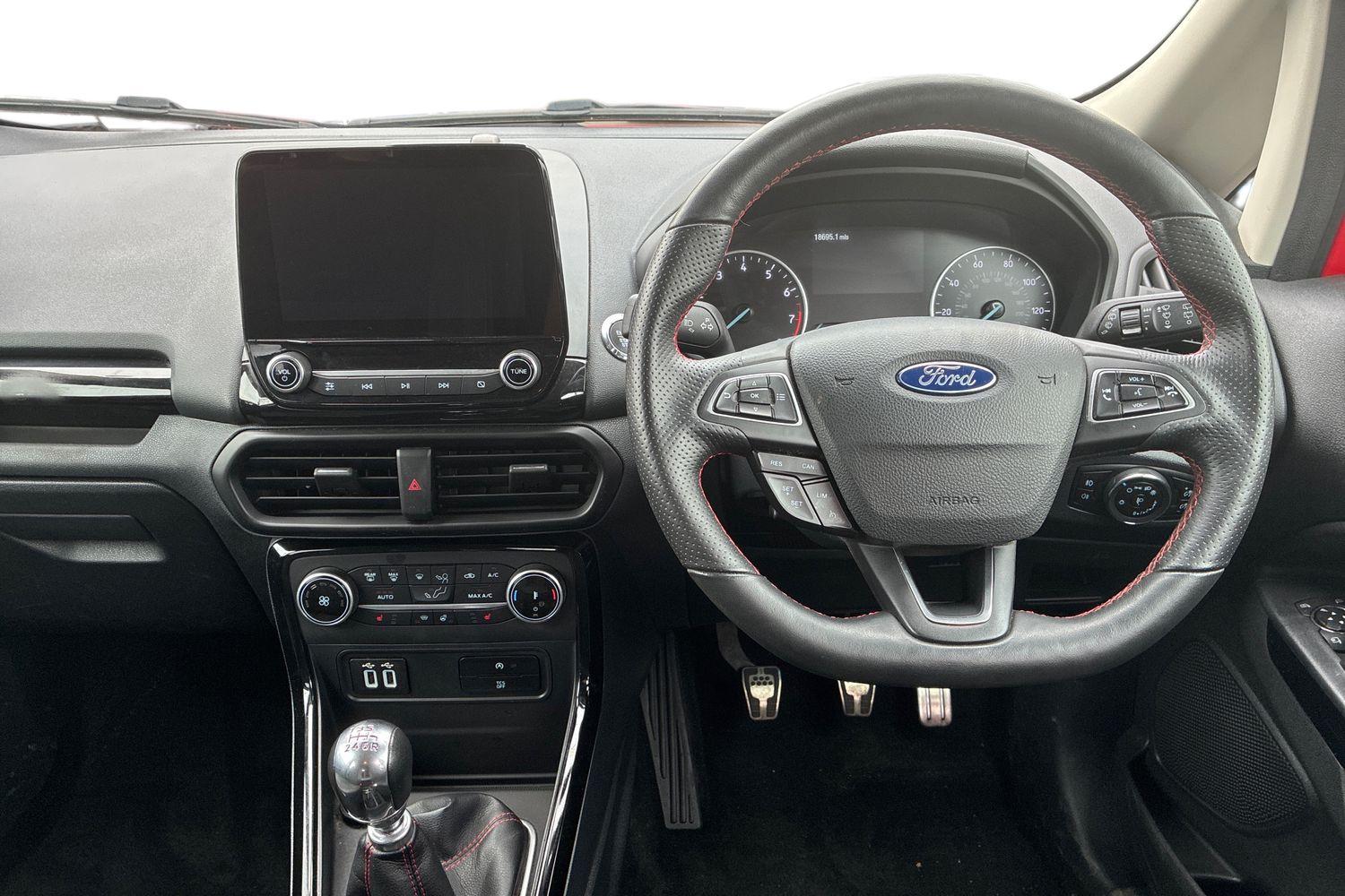 Ford ECOSPORT Photo 10