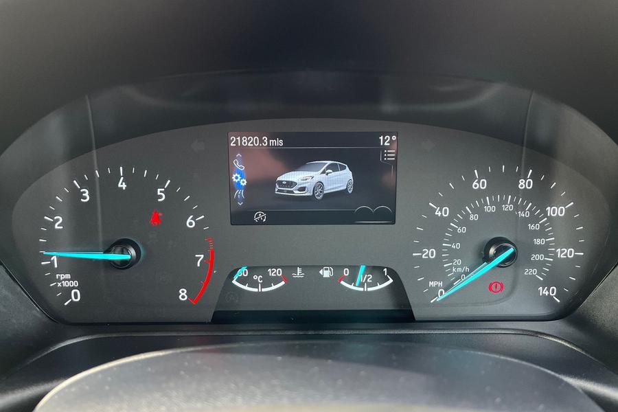Ford Fiesta Photo autoimg-4be072d00502bb2776844960ebacc4f7a8392842.jpg