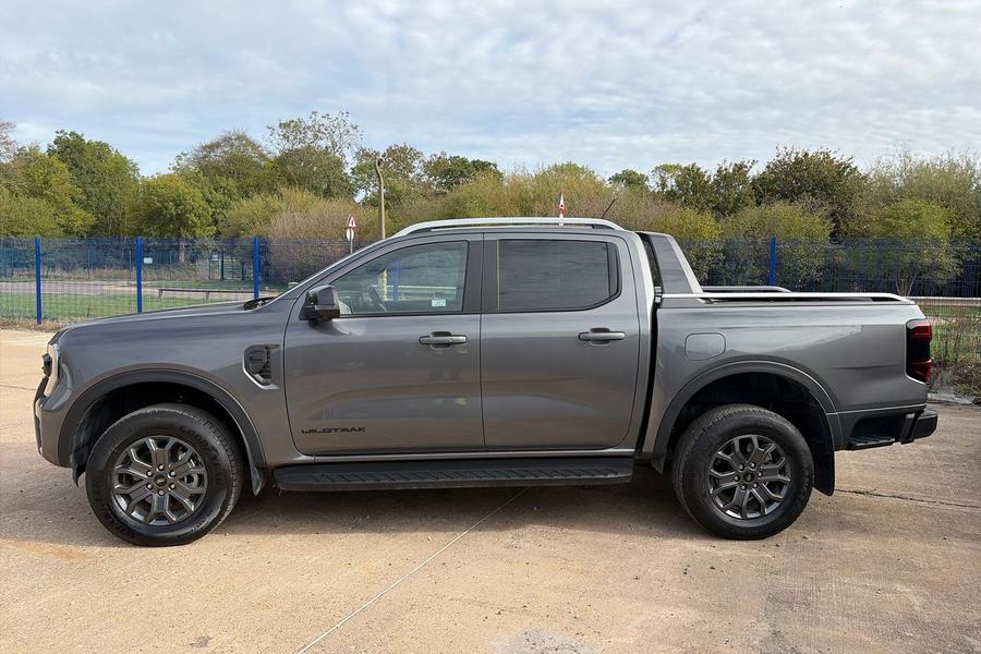 Ford RANGER Photo autoimg-4be1cf7a222dc0a9a4f83357c4a074e7c0c5c04d.jpg