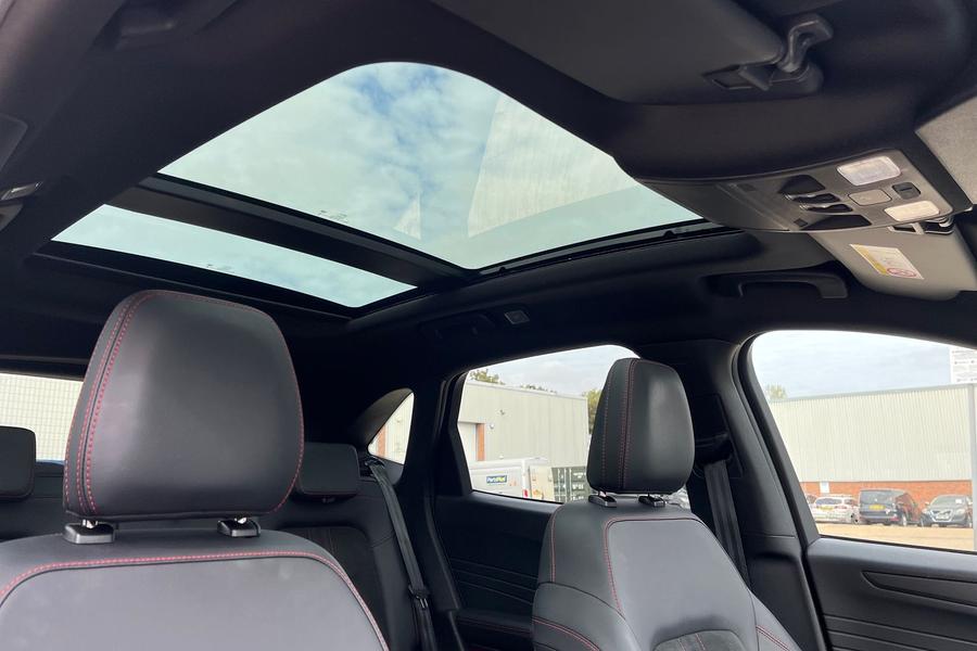 Ford Kuga Photo autoimg-4be72f5fd96d70482e192d6528efad045675465c.jpg