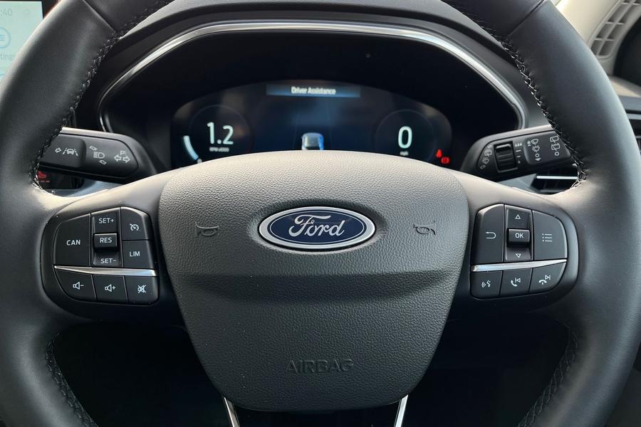 Ford Focus Photo autoimg-4be8881f140aa6e6daecb58f6ee05da5f854ba59.jpg