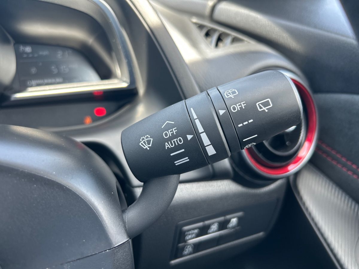 Mazda Mazda2 Photo 36
